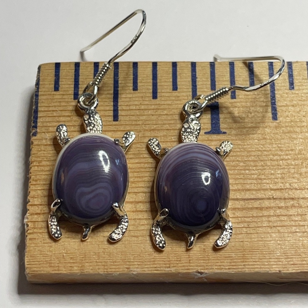 E1052 turtle dangle wampum quahog sterling silver earrings